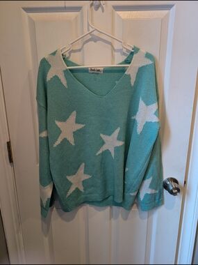 Peach Love California Aqua Star V-Neck Sweater